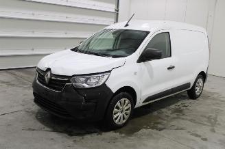 Damaged car Renault Express  2024/9