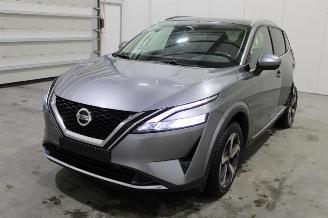 krockskadad bil auto Nissan Qashqai  2022/1