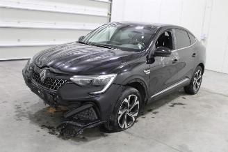 Damaged car Renault Arkana  2024/5