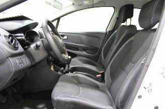 Renault Clio  picture 11