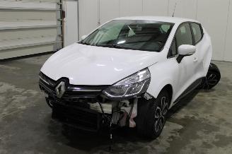 Unfallwagen Renault Clio  2019/3