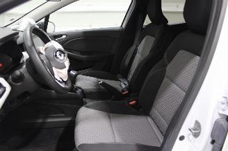 Renault Clio  picture 9