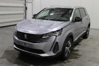 Unfallwagen Peugeot 5008  2024/4