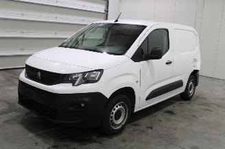 skadebil auto Peugeot Partner  2021/11