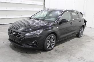 damaged passenger cars Hyundai I-30 i30 2024/1