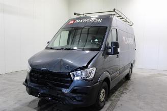 damaged passenger cars Hyundai H-350 H350 2018/2