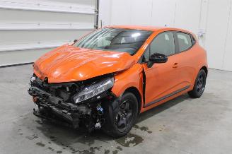 skadebil auto Renault Clio  2025/6