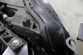 Peugeot 208  picture 24