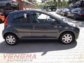 Peugeot 107 107, Hatchback, 2005 / 2014 1.0 12V picture 4