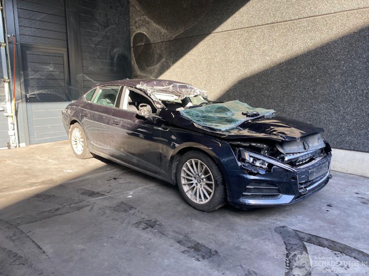 Audi A5 Sportback (B9) Liftback 2016 2.0 TDI Ultra 16V Liftback  Diesel 1.968cc 100kW FWD 2017-05