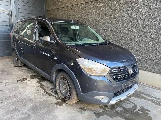 Coche siniestrado Dacia Lodgy Lodgy (JS) MPV 1.2 TCE 16V MPV  Benzine 1.198cc 85kW (116pk) FWD 2018/2