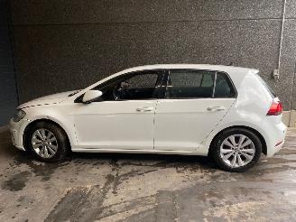 Volkswagen Golf Golf VII (AUA) Hatchback 2012 / 2019 1.0 TSI 12V Hatchback  Benzine 999cc 81kW (110pk) FWD picture 3