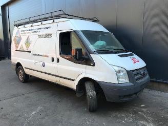 Coche siniestrado Ford Transit Van 2006 / 2014 2.2 TDCi 16V Euro 5 Bestel  Diesel 2.198cc 92kW (125pk) RWD 2012/2