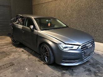 Démontage voiture Audi A3 (8VA/8VF) Hatchback 5-drs 2012 / 2020 1.6 TDI Ultra 16V Hatchback 4Dr Diesel 1 598cc 81kW (110pk) FWD 2015/4