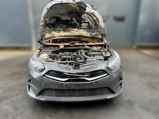 Vrakbiler auto Kia Cee d Ceed Sportswagon (CDF), Combi 5-drs, 2018 1.0i T-GDi 12V 2024/5