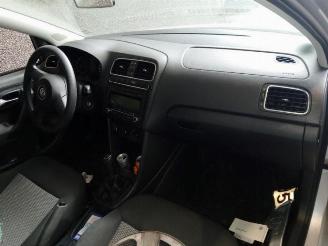 Volkswagen Polo Polo V (6R), Hatchback, 2009 / 2017 1.2 12V picture 10