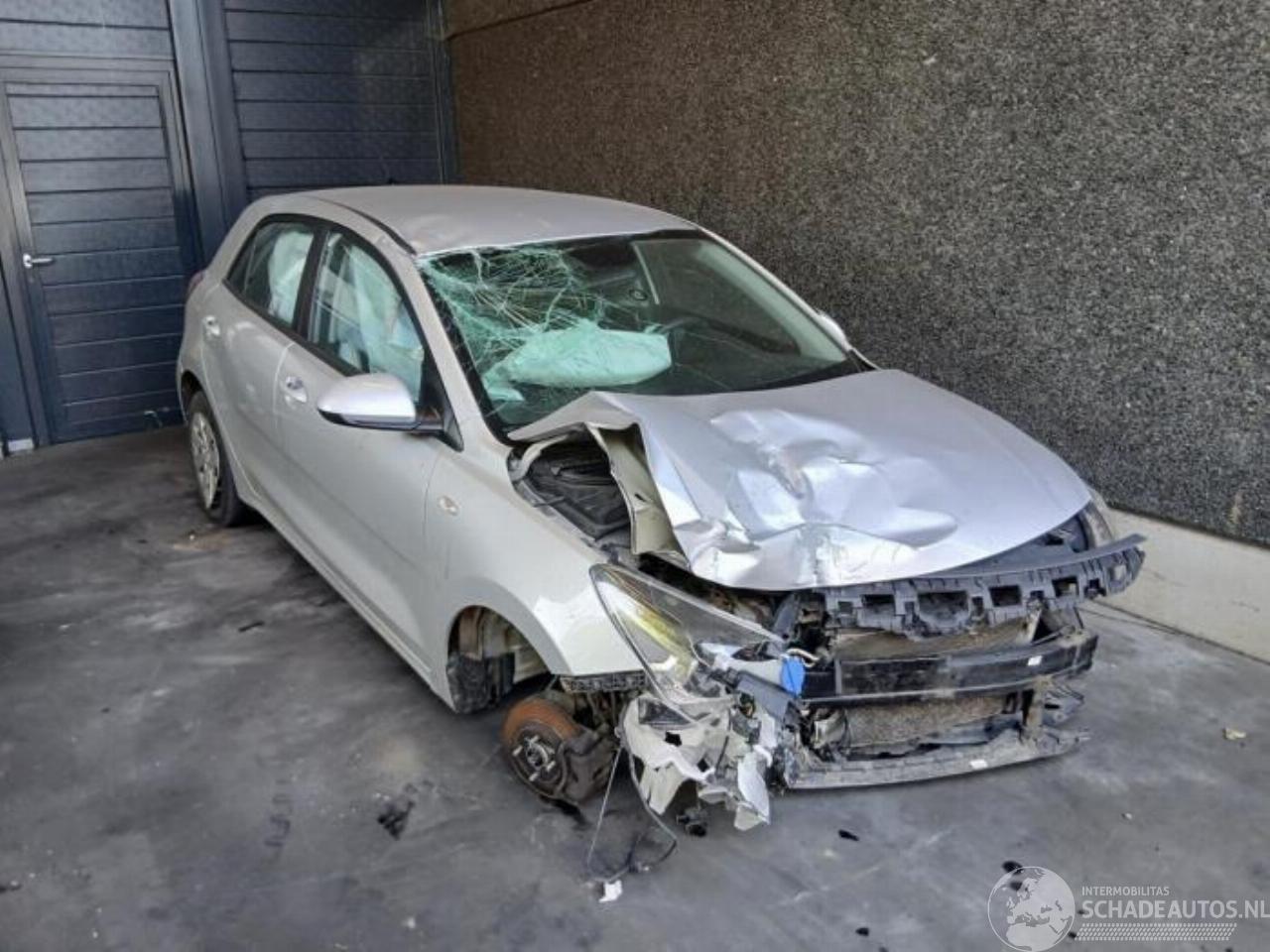 Kia Rio Rio IV (YB), Hatchback, 2017 1.2 MPI 16V