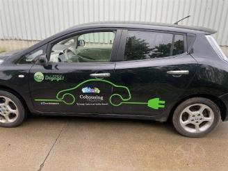 Nissan Leaf Leaf (ZE0), Hatchback, 2010 / 2017 Leaf picture 3