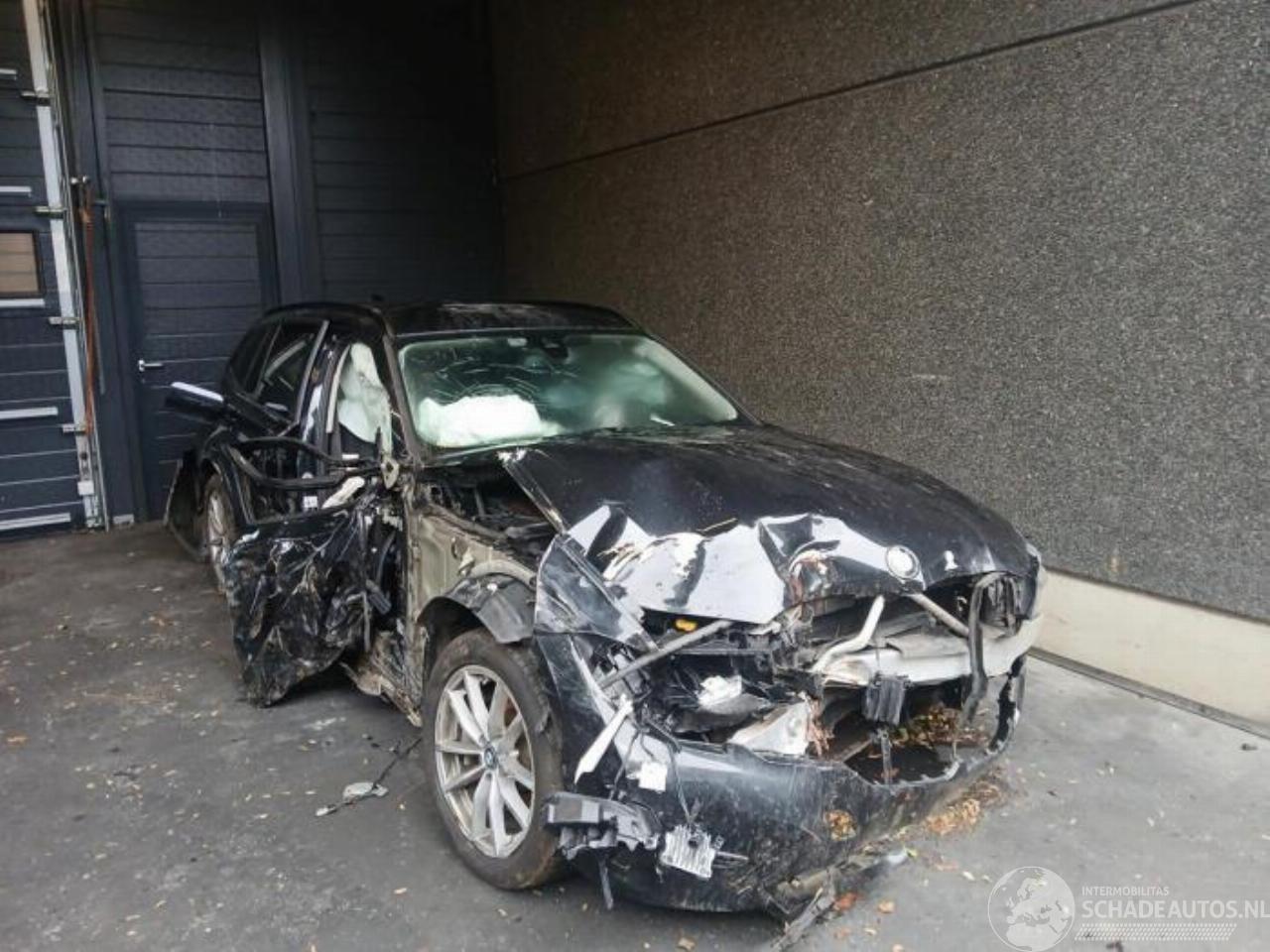 BMW 3-serie 3 serie Touring (G21), Combi, 2019 330e 2.0 TwinPower Turbo 16V