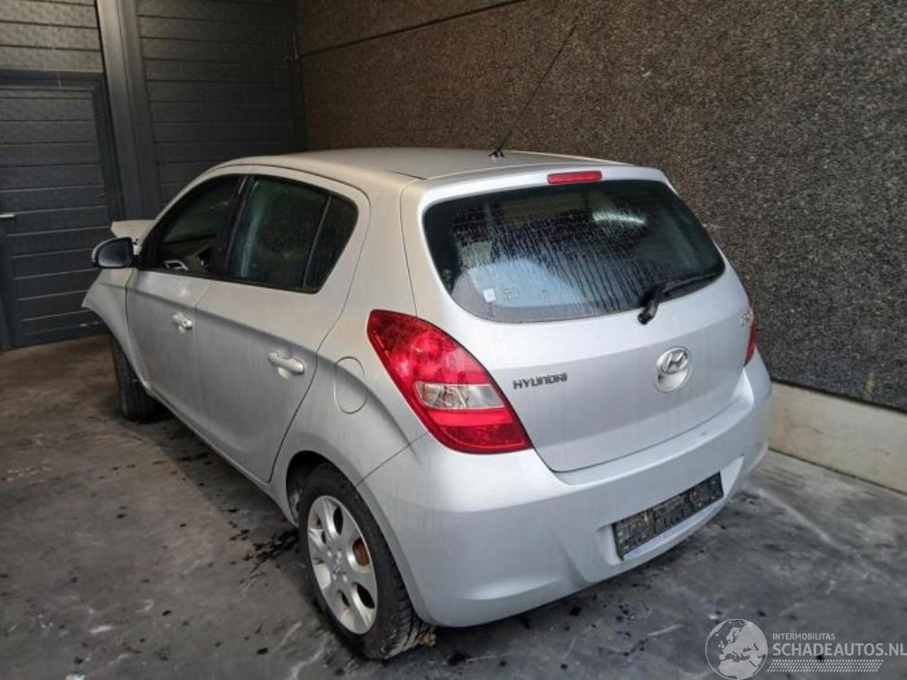 Hyundai I-20 i20, Hatchback, 2008 / 2015 1.2i 16V