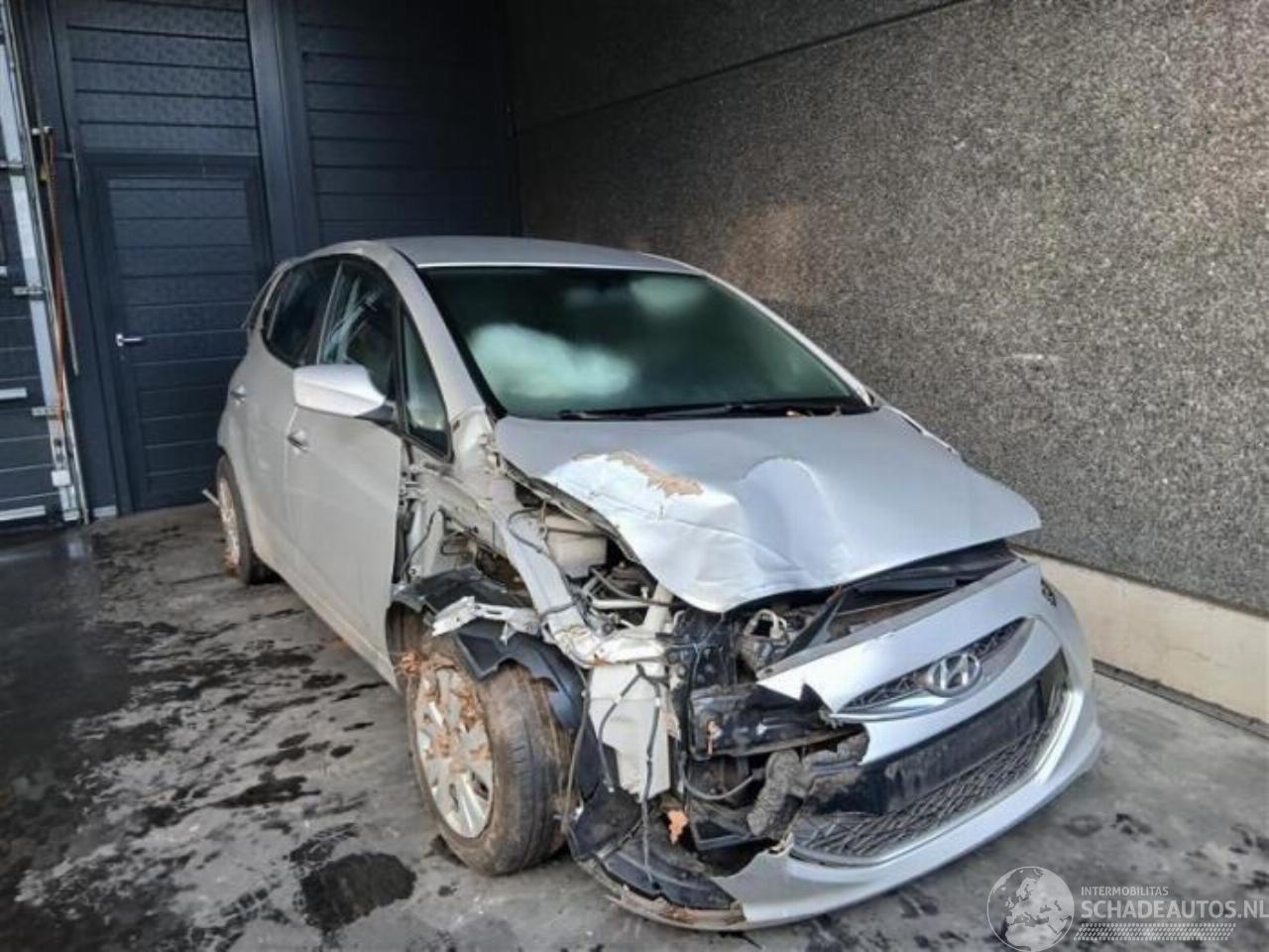 Hyundai Ix20 iX20 (JC), SUV, 2010 / 2019 1.4i 16V