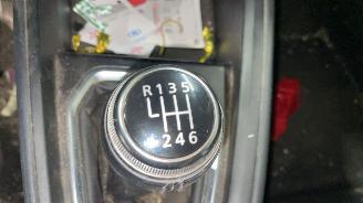 Renault Clio  picture 16