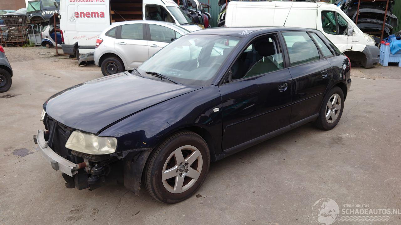 Audi A3 8L  2001 1.8 20v APG EGV Blauw LZ5L onderdelen