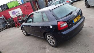 Audi A3 8L  2001 1.8 20v APG EGV Blauw LZ5L onderdelen picture 3
