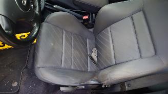 Audi A3 8L  2001 1.8 20v APG EGV Blauw LZ5L onderdelen picture 14