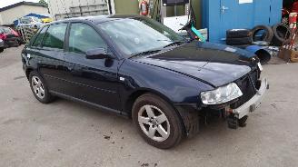 Audi A3 8L  2001 1.8 20v APG EGV Blauw LZ5L onderdelen picture 8