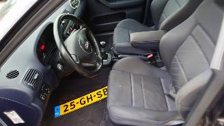 Audi A3 8L  2001 1.8 20v APG EGV Blauw LZ5L onderdelen picture 13