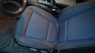 BMW 1-serie E81 2009 116i N43B20A Blauw A51 onderdelen picture 13