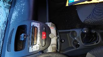 Peugeot 107 2006 1.0 12v 1KRFE Zwart EXZ onderdelen picture 15