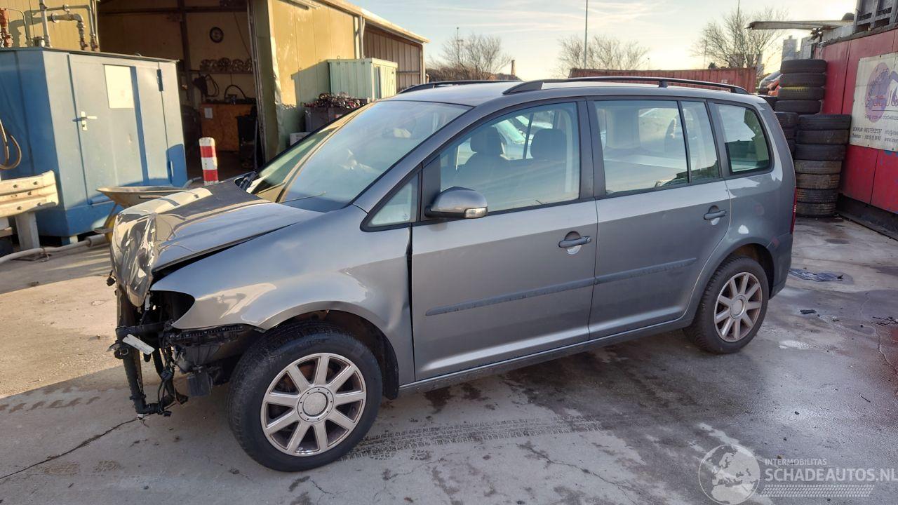 Volkswagen Touran 2007 1.6i BSE JJT Grijs LD7S onderdelen
