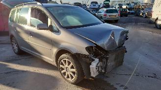 Volkswagen Touran 2007 1.6i BSE JJT Grijs LD7S onderdelen picture 9