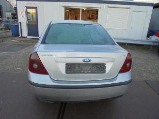 Ford Mondeo Mondeo III, Sedan, 2000 / 2007 2.0 TDCi 130 16V picture 3