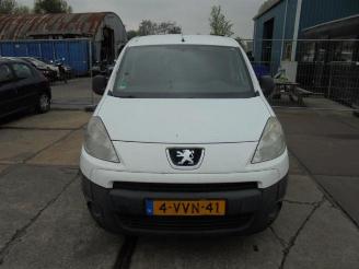 Salvage car Peugeot Partner Partner Tepee (7A/B/C/D/E/F/G/J/P/S), MPV, 2008 / 2018 1.6 HDiF 90 16V Phase 1 2012/5