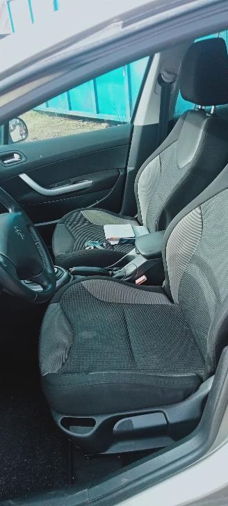 Peugeot 308  picture 9