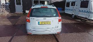 Hyundai I-30  picture 3