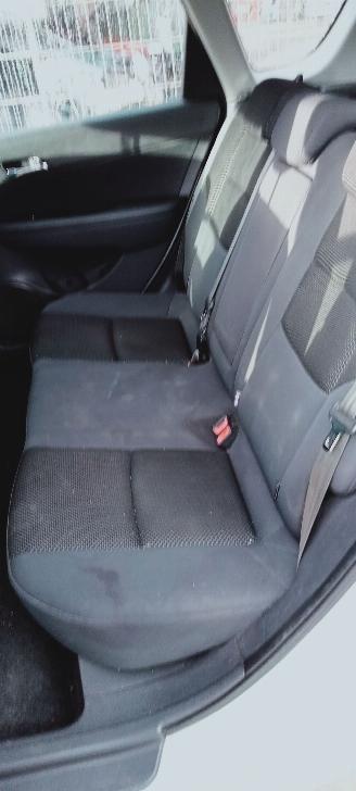 Hyundai I-30  picture 8