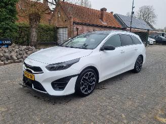 Damaged car Kia Ceed 1.0 T-GDI GT-Line Pano Navi Stoelverw. 2023/10