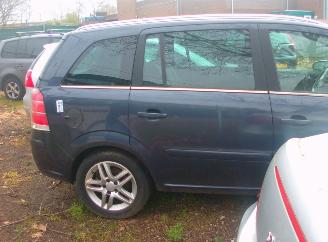 Opel Zafira  picture 4