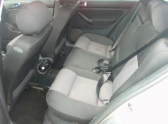 Volkswagen Golf  picture 9