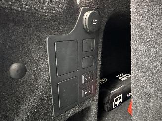 Land Rover Discovery 3.0 TD6 HSE V6 7-PERSOONS BLACK PACK PANORAMA FULL OPTIONS! picture 16