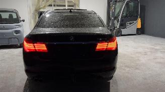 BMW 7-serie 730d/PANO/MEMORY/HEAD-UP/VENTILATIE/4xSTOELVERW./XENON-LED/FULL-ASSIST/TREKHAAK/VOL! picture 6