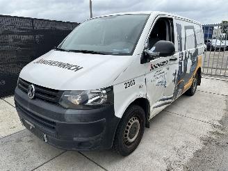 damaged commercial vehicles Volkswagen Transporter 2.0 TDI MINIMAL DRIVEABLE DAMAGE 60.000KM! | AIRCO | CRUISE 2014/12