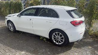 Unfallwagen Mercedes A-klasse A180d GROOT SCHERM/LED/CAMERA 2019/7