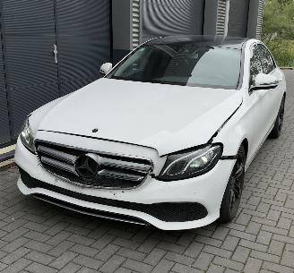 škoda osobní automobily Mercedes E-klasse LED / CAMERA / NAVIGATIE / AMG VELGEN VOLLEDIG RIJDBAAR 2016/9