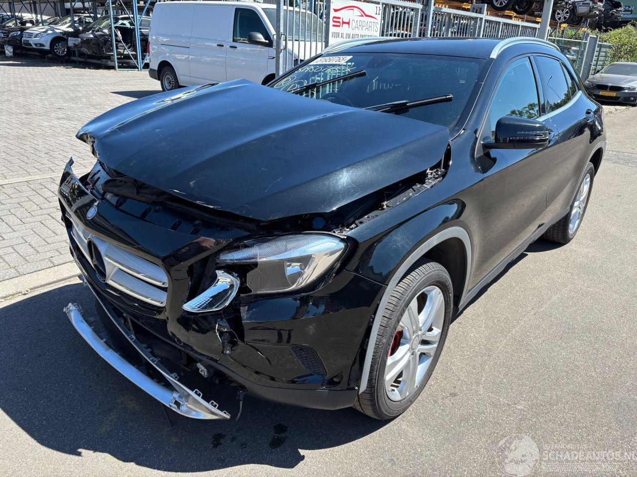 Mercedes GLA 