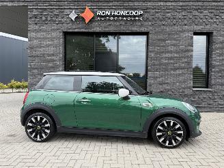 Schadeauto Mini Cooper S Electric 184PK Aut. PANO FULL OPTIONS! 2020/8